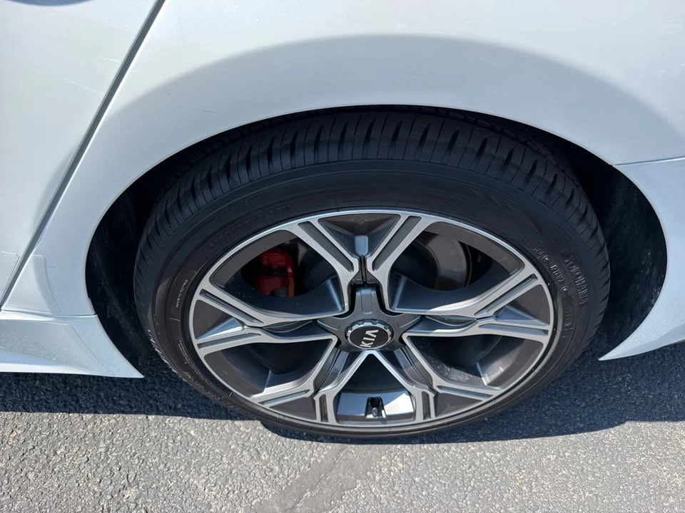 2020 Kia Stinger - Image 12 of 20