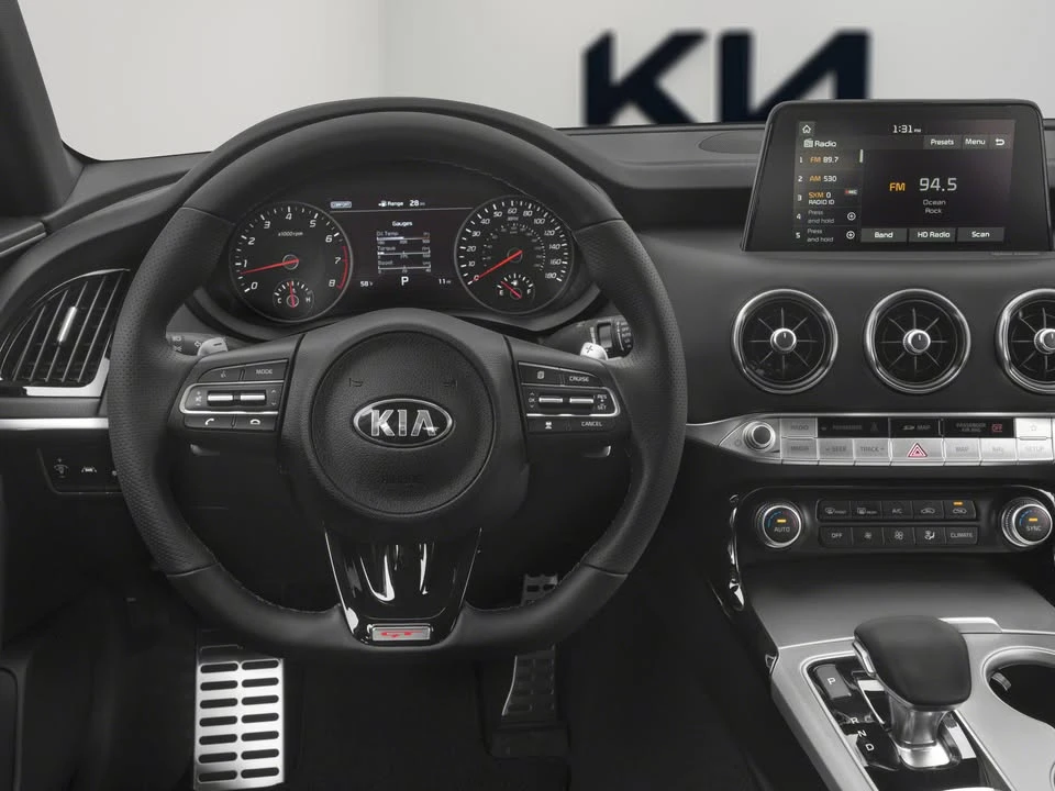 2020 Kia Stinger - Image 4 of 10