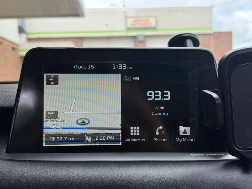 2020 Kia Stinger - Image 9 of 20
