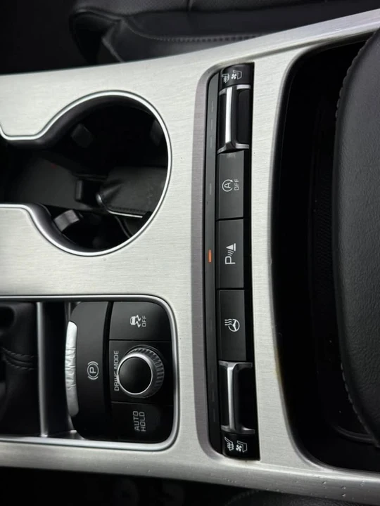 2020 Kia Stinger - Image 13 of 20