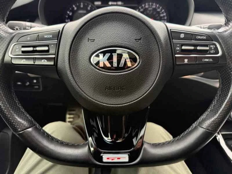 2020 Kia Stinger - Image 10 of 20