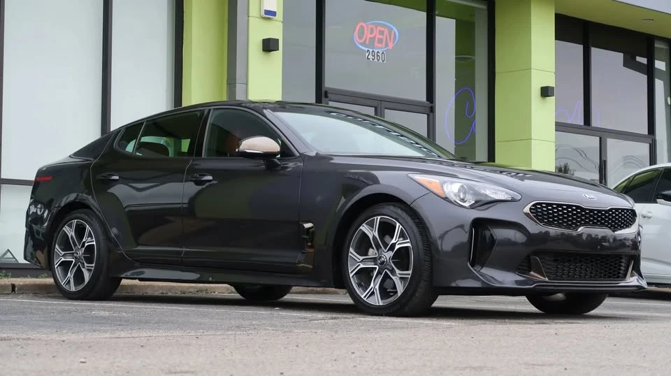 2020 Kia Stinger - Image 6 of 20