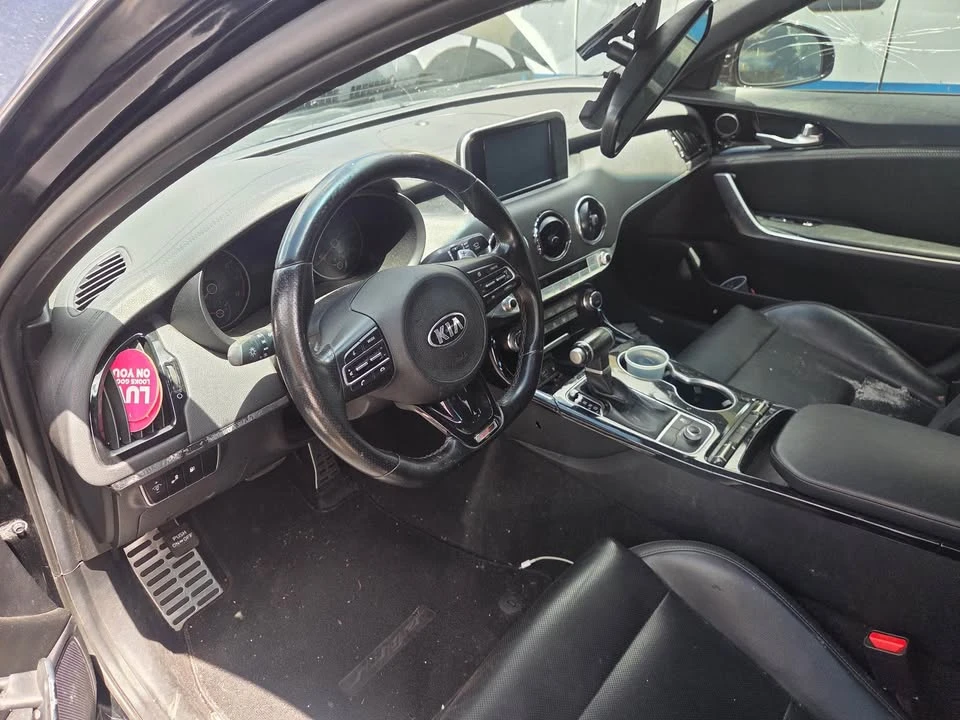 2020 Kia Stinger - Image 4 of 12