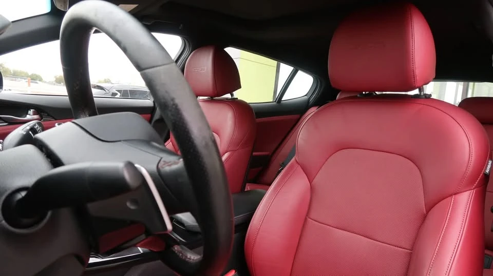 2020 Kia Stinger - Image 14 of 20