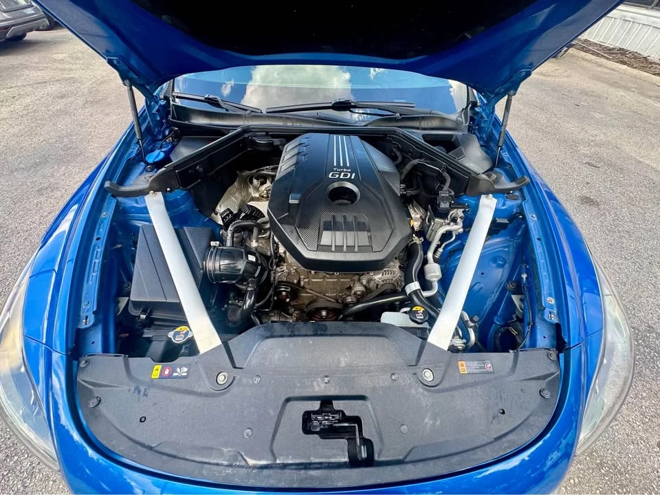 2020 Kia Stinger - Image 12 of 17