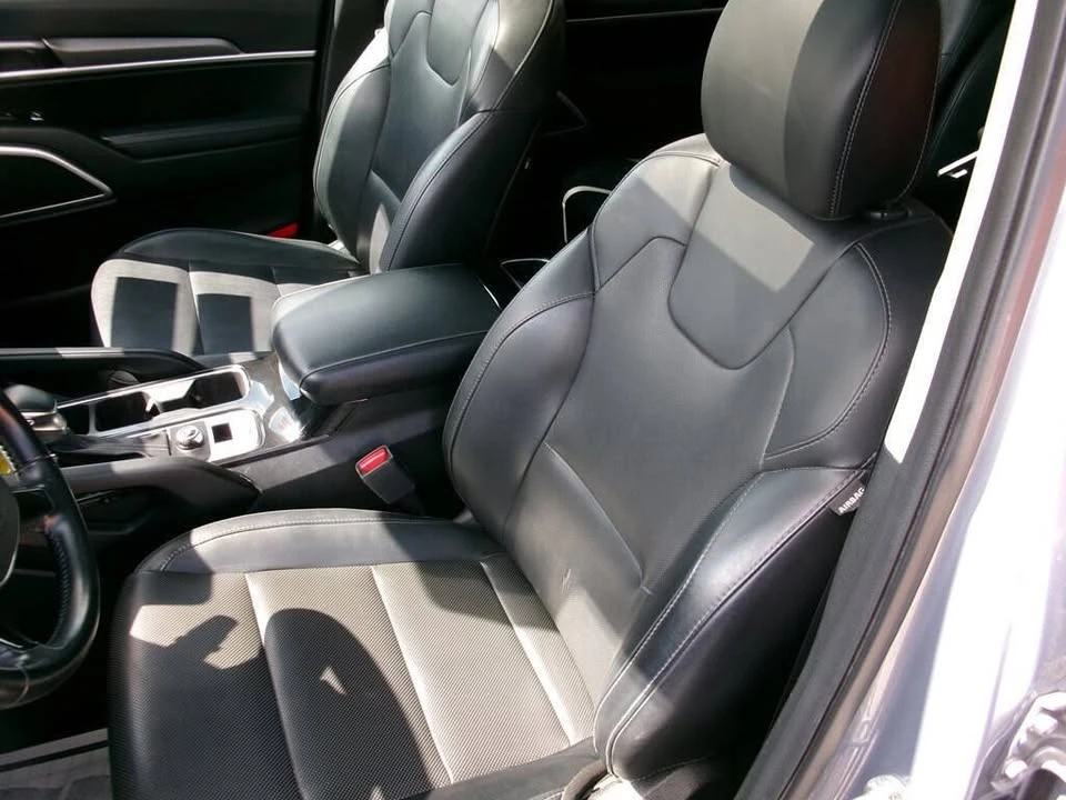 2020 Kia Telluride - Image 19 of 20