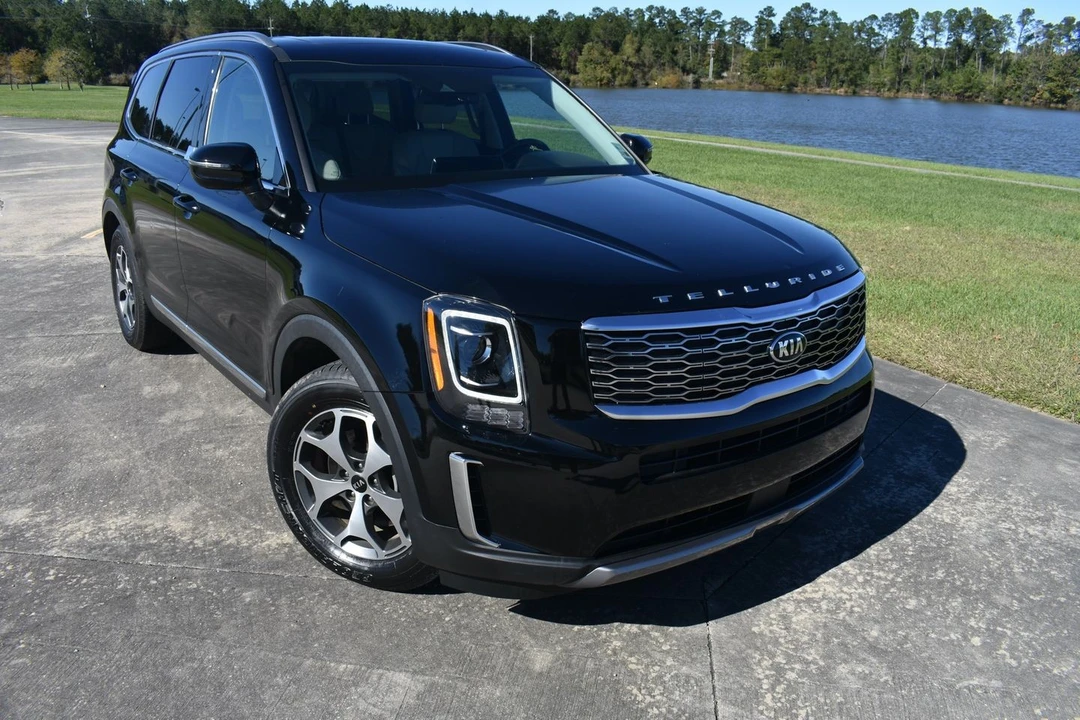 2020 Kia Telluride - Image 2 of 12