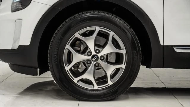 2020 Kia Telluride - Image 16 of 21
