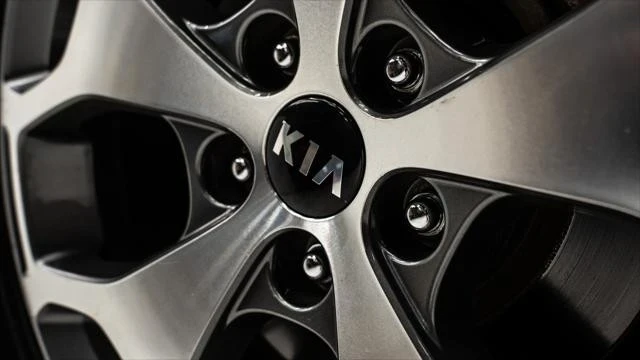 2020 Kia Telluride - Image 12 of 21