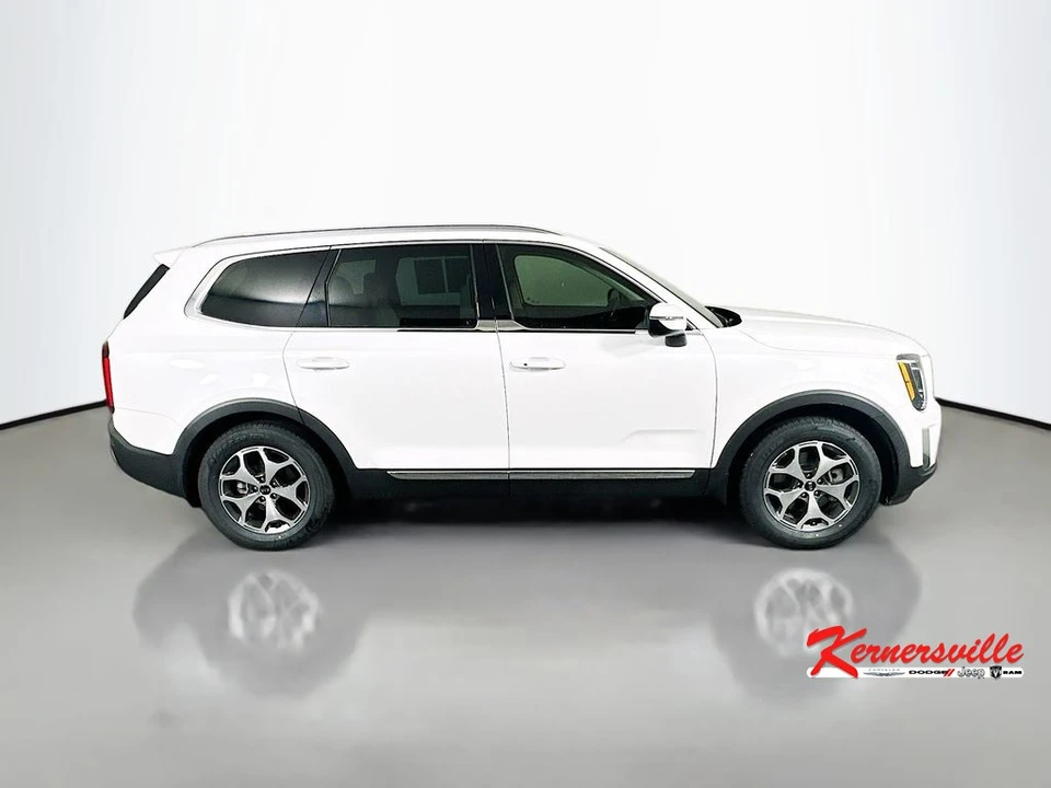 2020 Kia Telluride - Image 8 of 24
