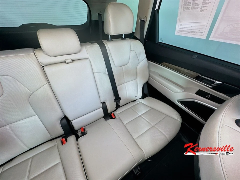 2020 Kia Telluride - Image 14 of 21