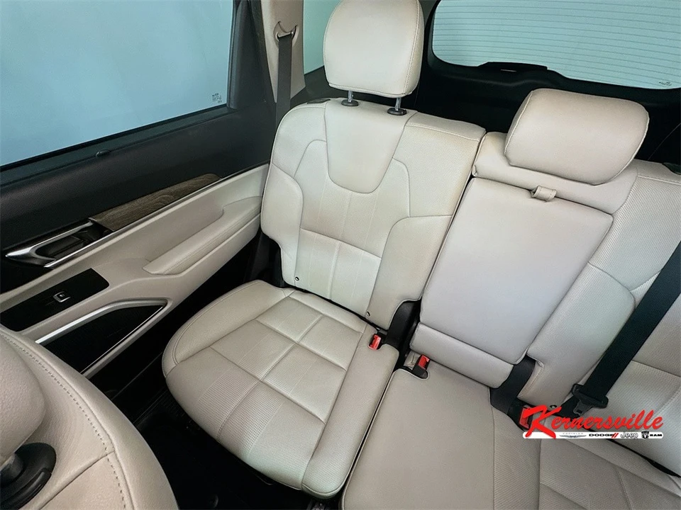 2020 Kia Telluride - Image 12 of 21