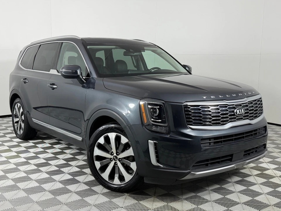 2020 Kia Telluride - Image 2 of 21