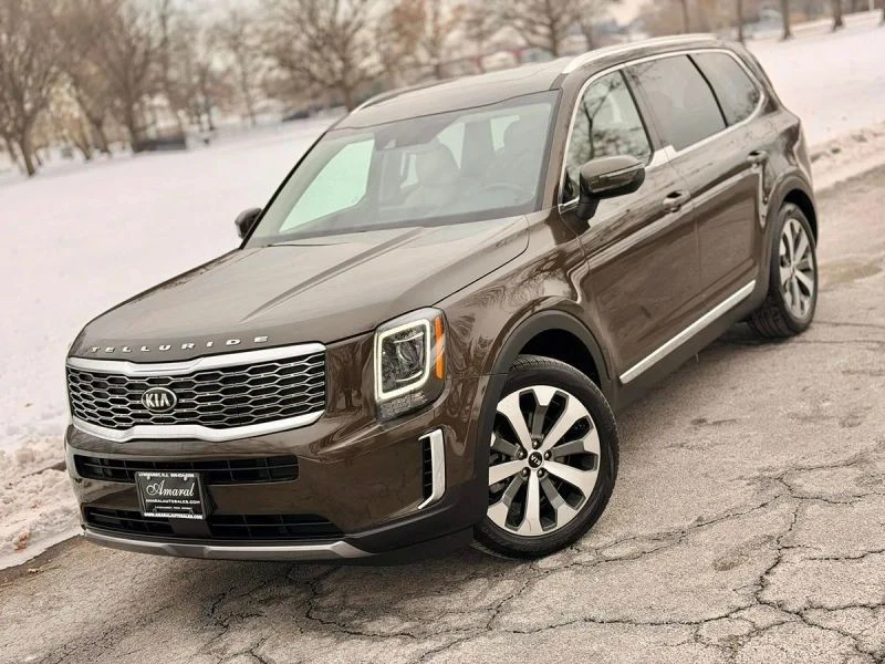 2020 Kia Telluride - Image 2 of 12