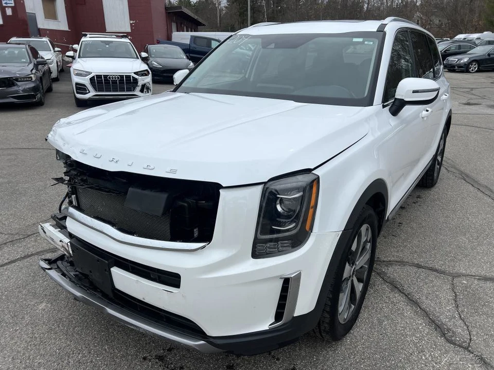 2020 Kia Telluride - Image 10 of 12