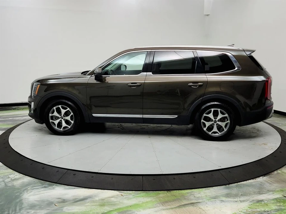 2020 Kia Telluride - Image 8 of 21
