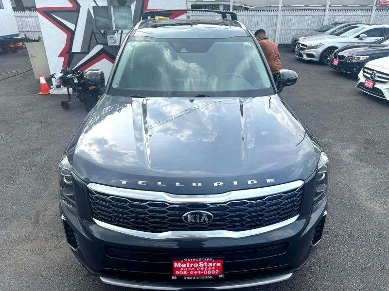 2020 Kia Telluride - Image 2 of 12