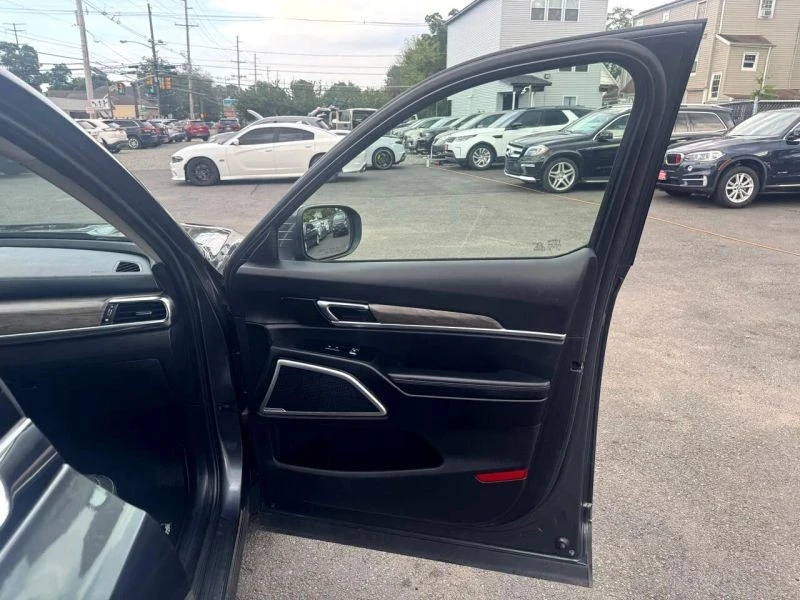 2020 Kia Telluride - Image 8 of 12