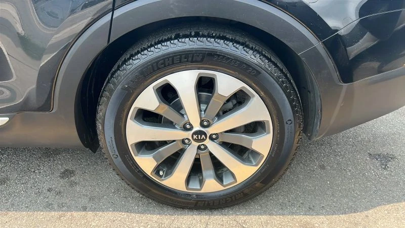 2020 Kia Telluride - Image 11 of 12