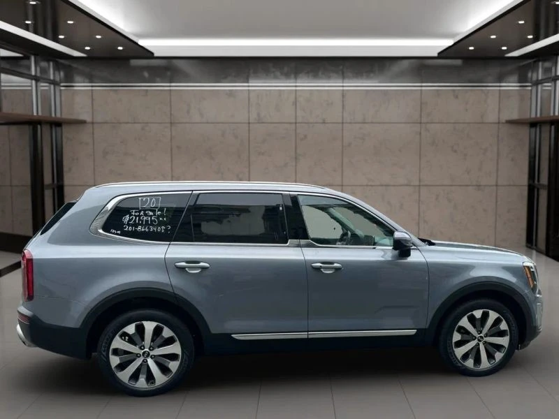 2020 Kia Telluride - Image 4 of 12