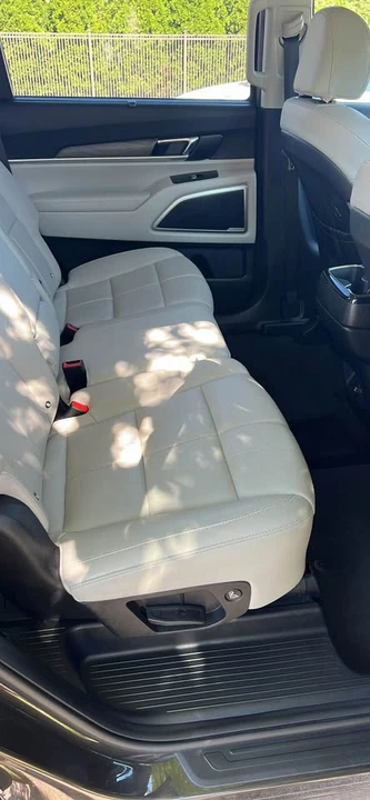 2020 Kia Telluride - Image 7 of 9