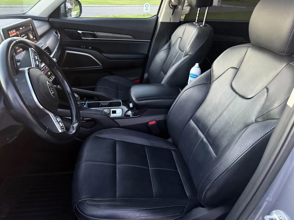 2020 Kia Telluride - Image 8 of 17