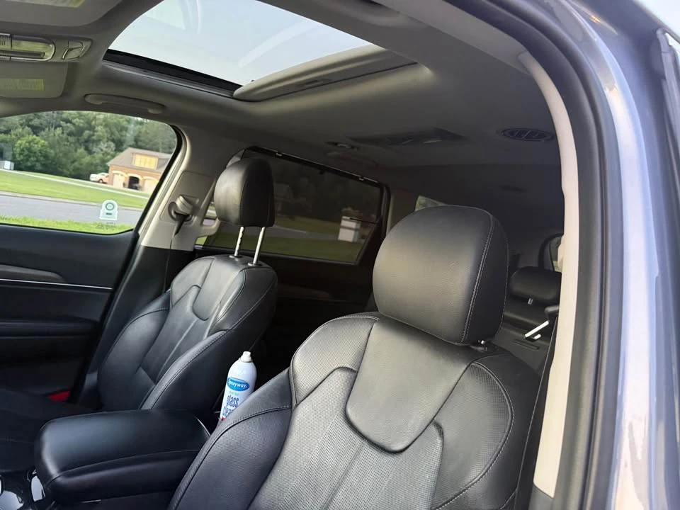 2020 Kia Telluride - Image 13 of 17