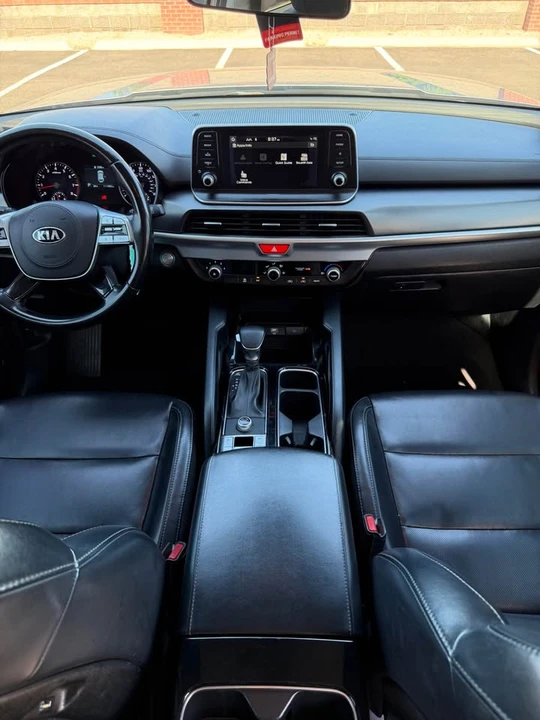 2020 Kia Telluride - Image 17 of 20