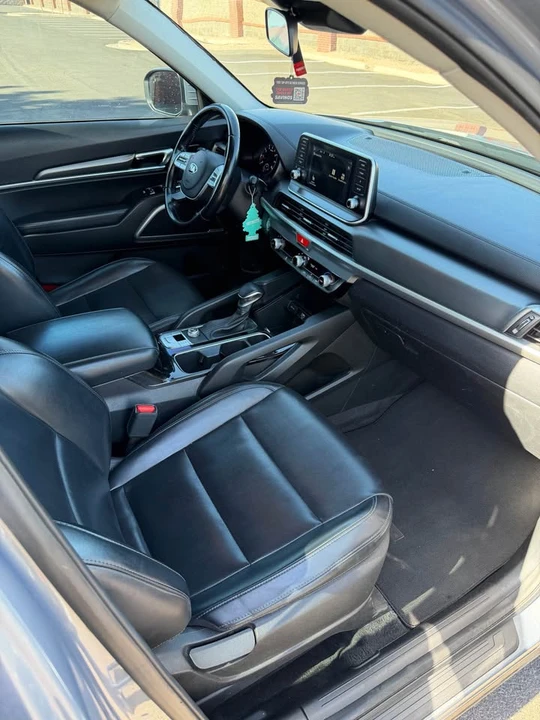2020 Kia Telluride - Image 15 of 20