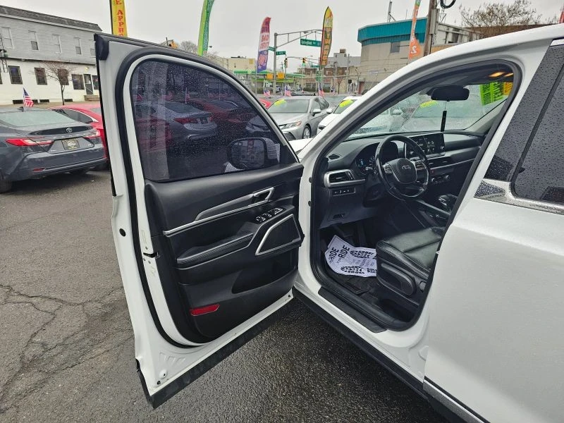 2020 Kia Telluride - Image 9 of 12