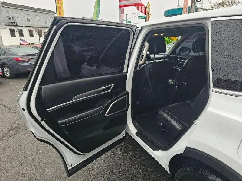2020 Kia Telluride - Image 10 of 12
