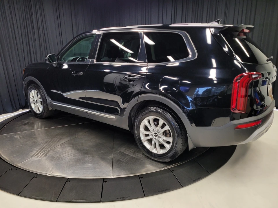 2020 Kia Telluride - Image 9 of 12