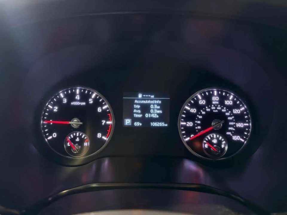2020 Kia Telluride - Image 14 of 21