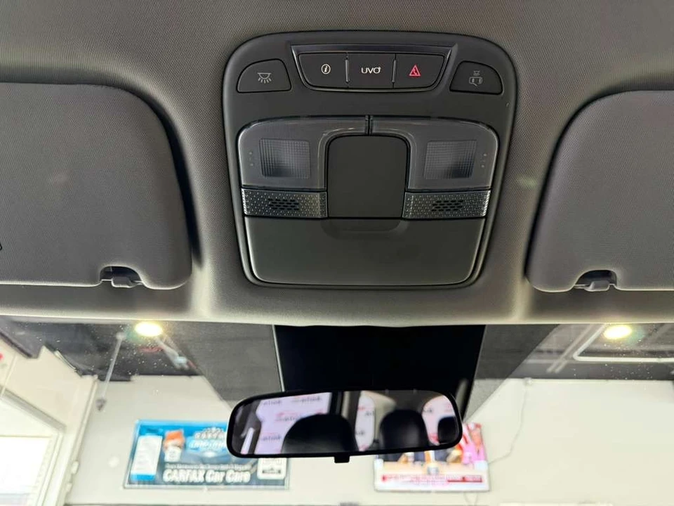 2020 Kia Telluride - Image 19 of 21