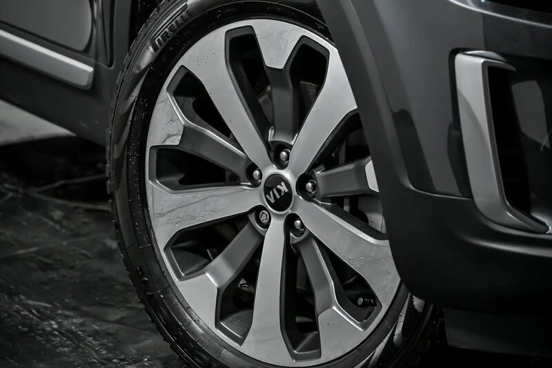 2020 Kia Telluride - Image 3 of 12
