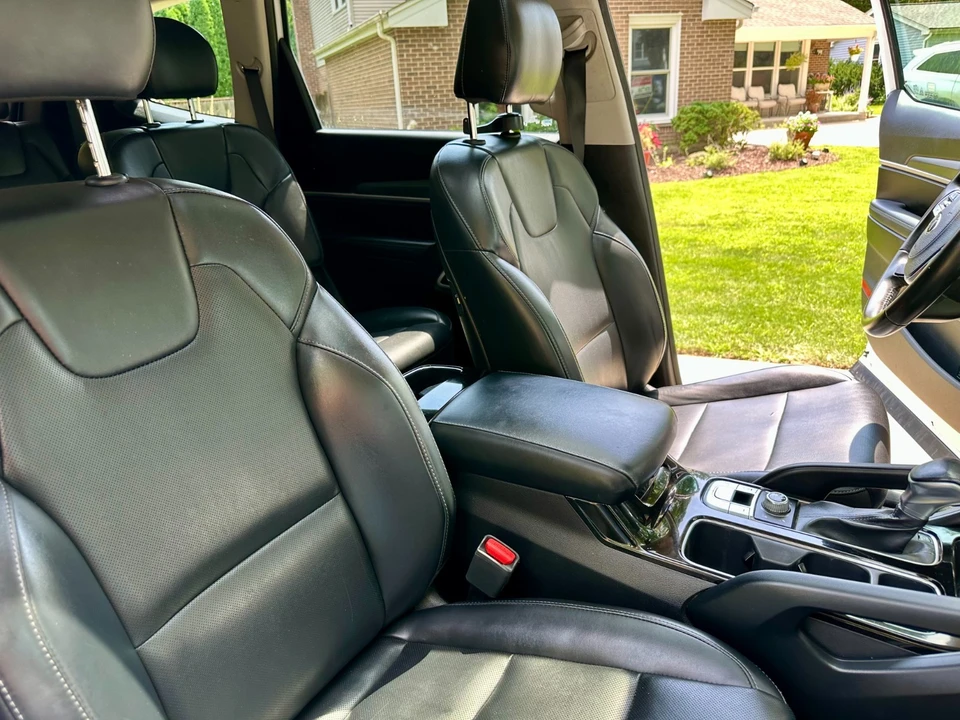 2020 Kia Telluride - Image 6 of 17