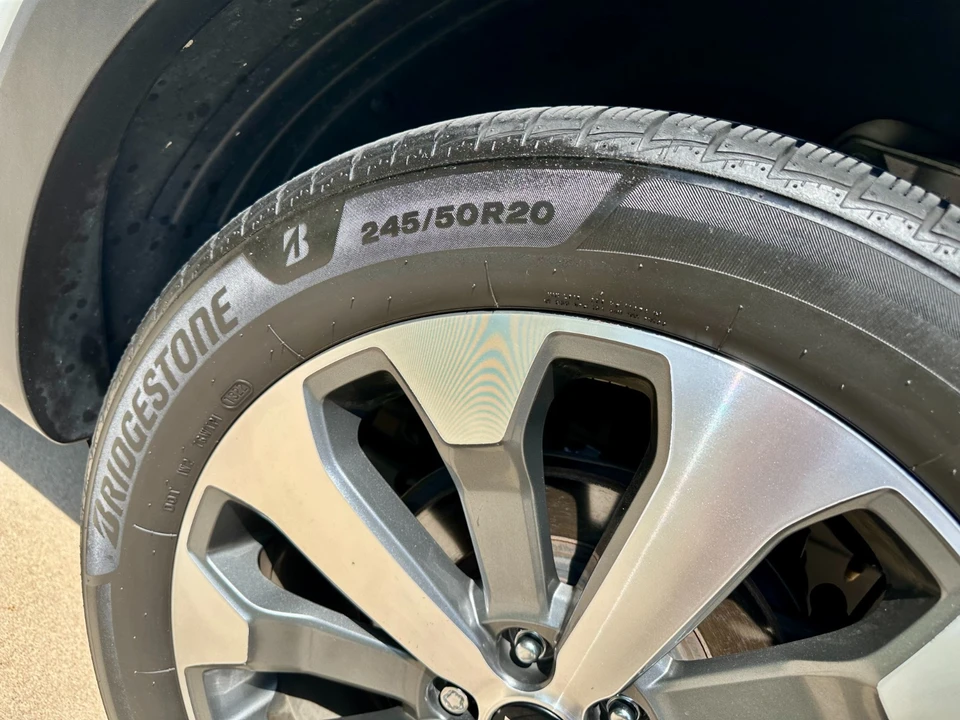 2020 Kia Telluride - Image 14 of 17