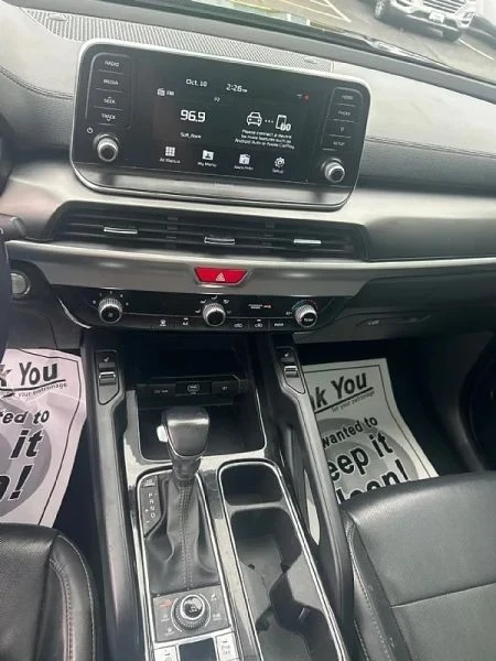 2020 Kia Telluride - Image 8 of 12