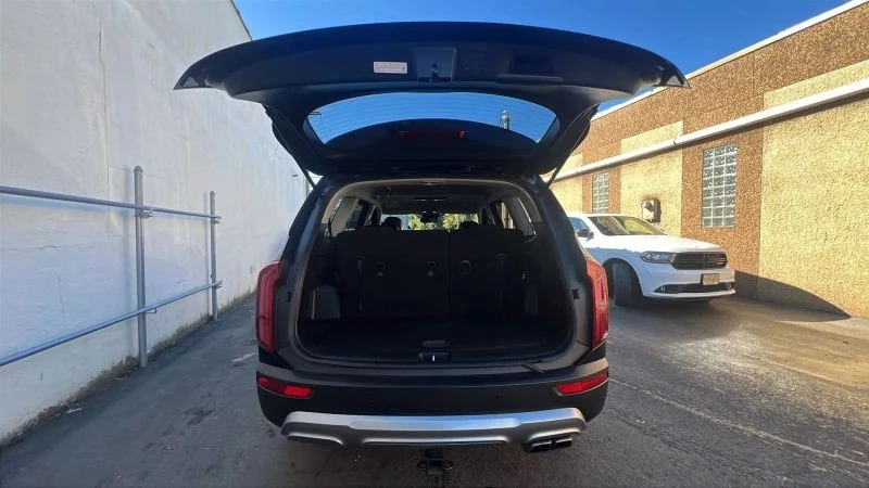 2020 Kia Telluride - Image 9 of 12