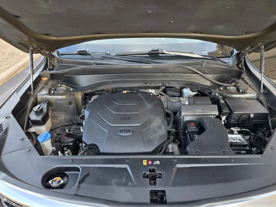 2020 Kia Telluride - Image 19 of 20