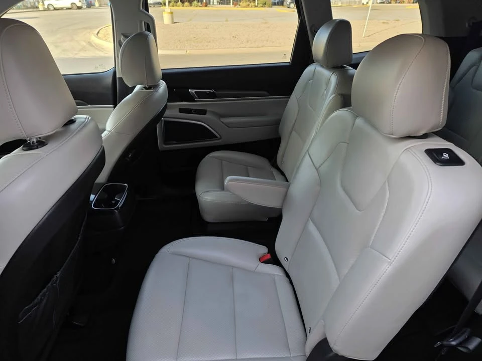 2020 Kia Telluride - Image 11 of 20