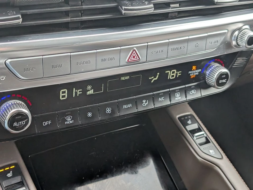2020 Kia Telluride - Image 18 of 21