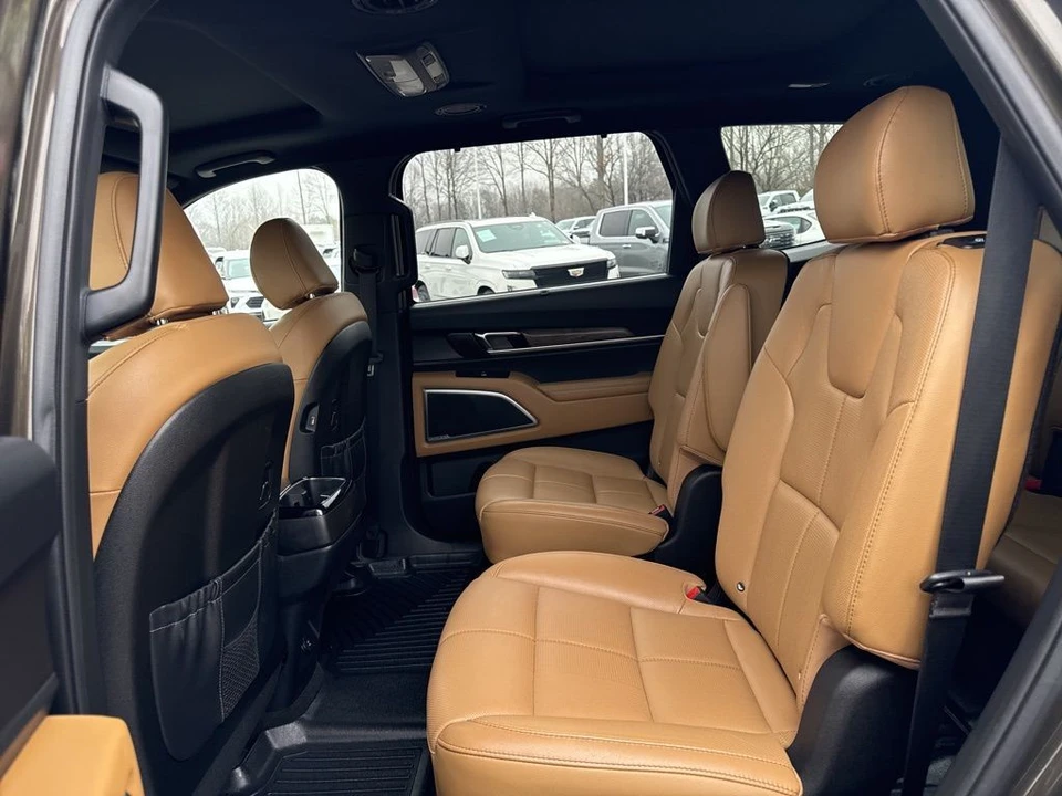 2020 Kia Telluride - Image 13 of 21