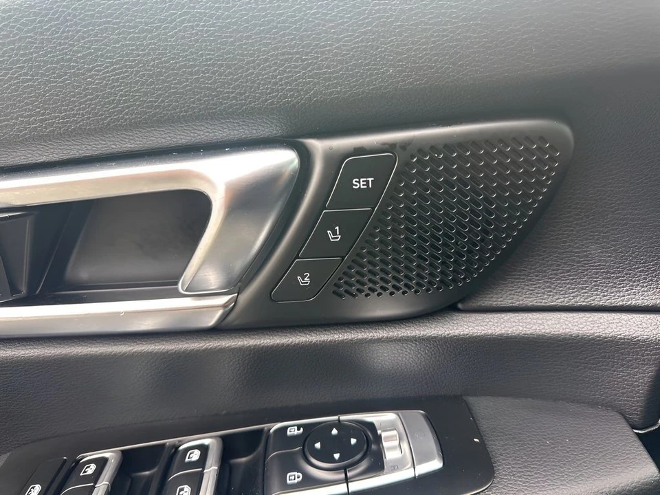 2020 Kia Telluride - Image 11 of 12