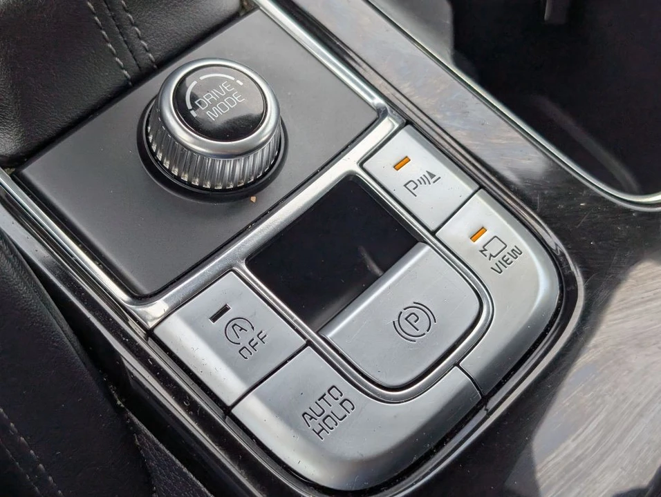 2020 Kia Telluride - Image 24 of 29