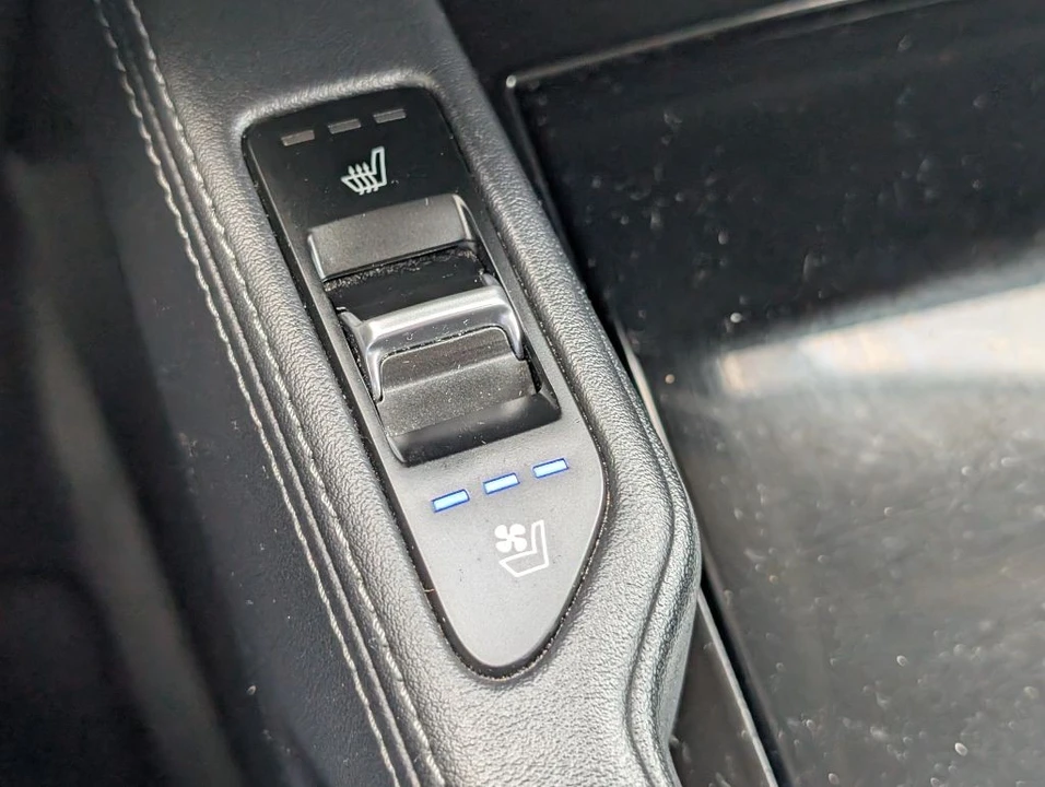 2020 Kia Telluride - Image 22 of 29