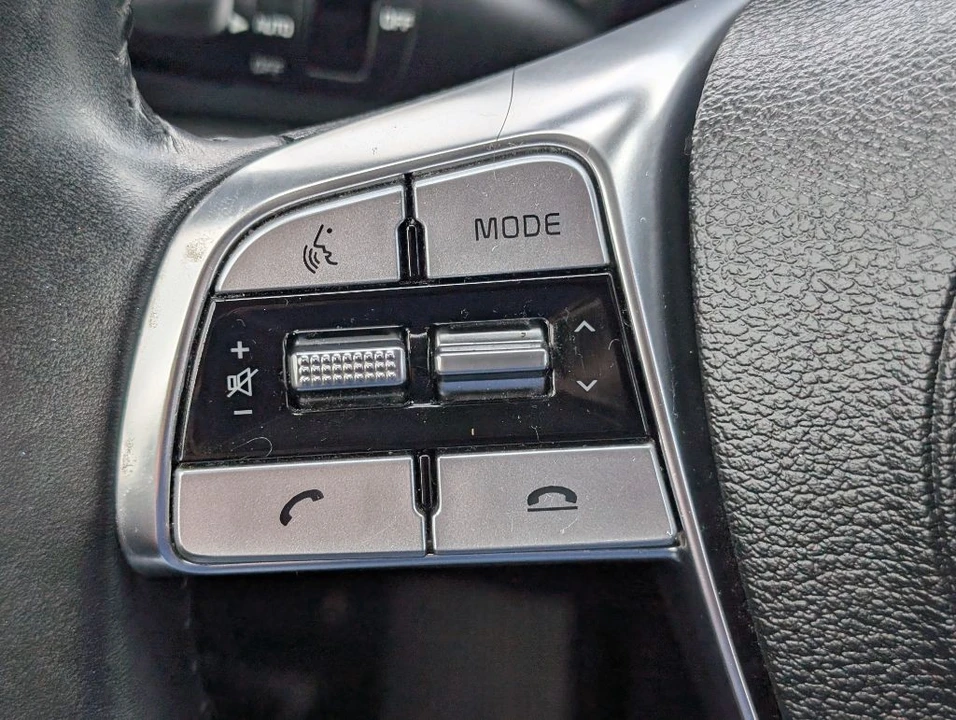 2020 Kia Telluride - Image 14 of 29