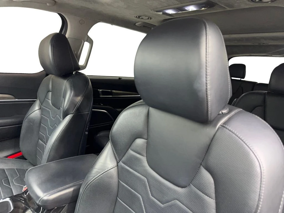 2020 Kia Telluride - Image 28 of 31