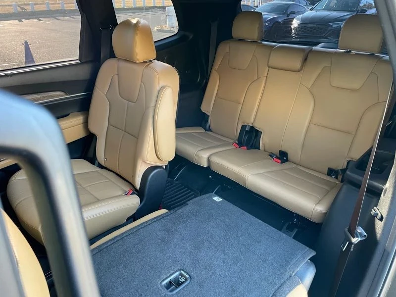 2020 Kia Telluride - Image 7 of 12