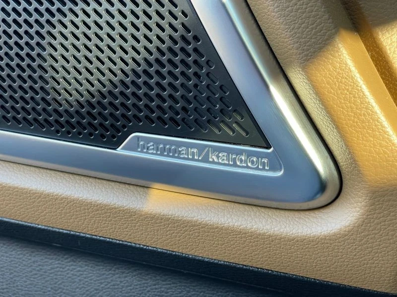 2020 Kia Telluride - Image 6 of 12